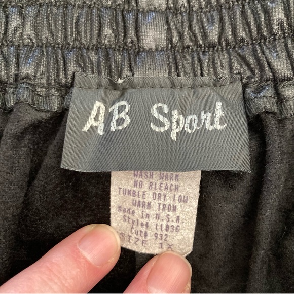 5/$15 Vintage Unique AB Sport Distressed Glossy Black Pants 1X - Picture 3 of 10